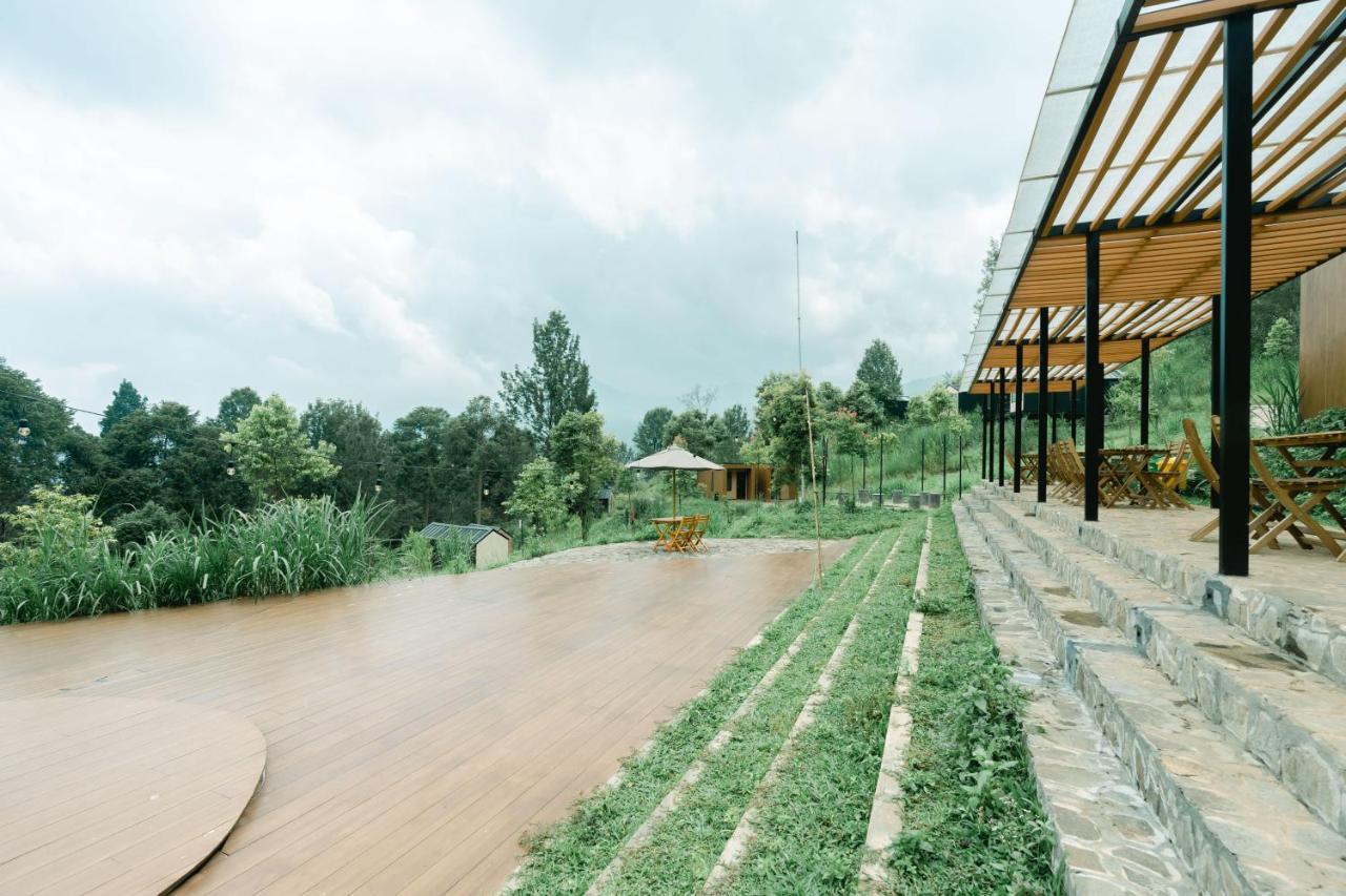 Bobocabin Gunung Mas, Puncak Tagalbato Eksteriør billede